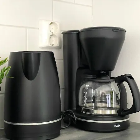 Borg Matkakeskus Studios, Free Parking Pori