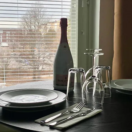 Borg Matkakeskus Studios, Free Parking Pori